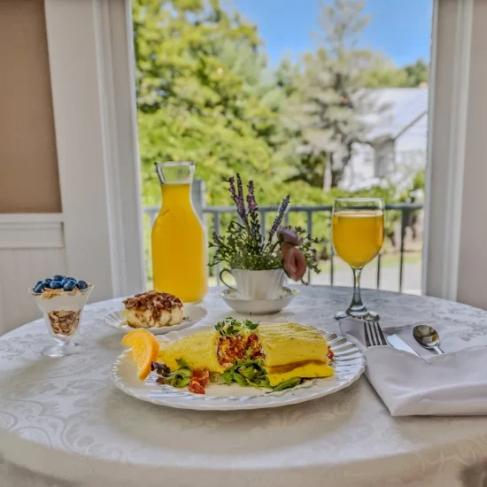 The Grand Castalian Inn Bed & Breakfast